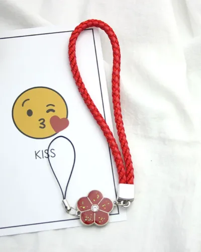 Beautiful flower charm mobile chain