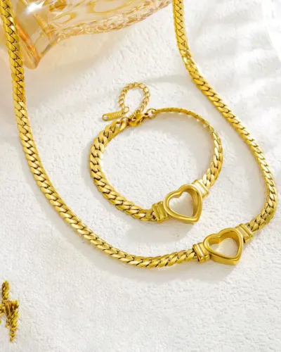 A beautiful gold plated bracelet and chain and bracelet set give elegant preety look