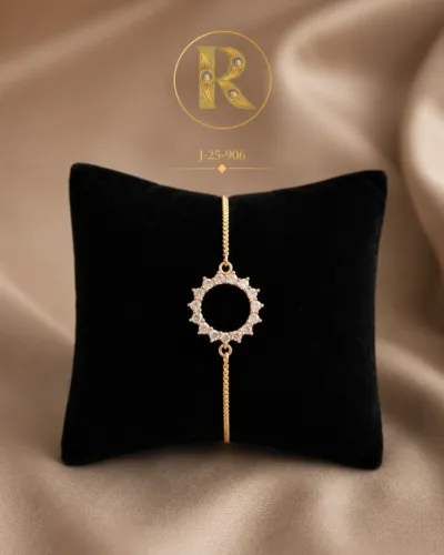 Premium Gold Adjustable Bracelet with Oval Crystal Link Design for Women